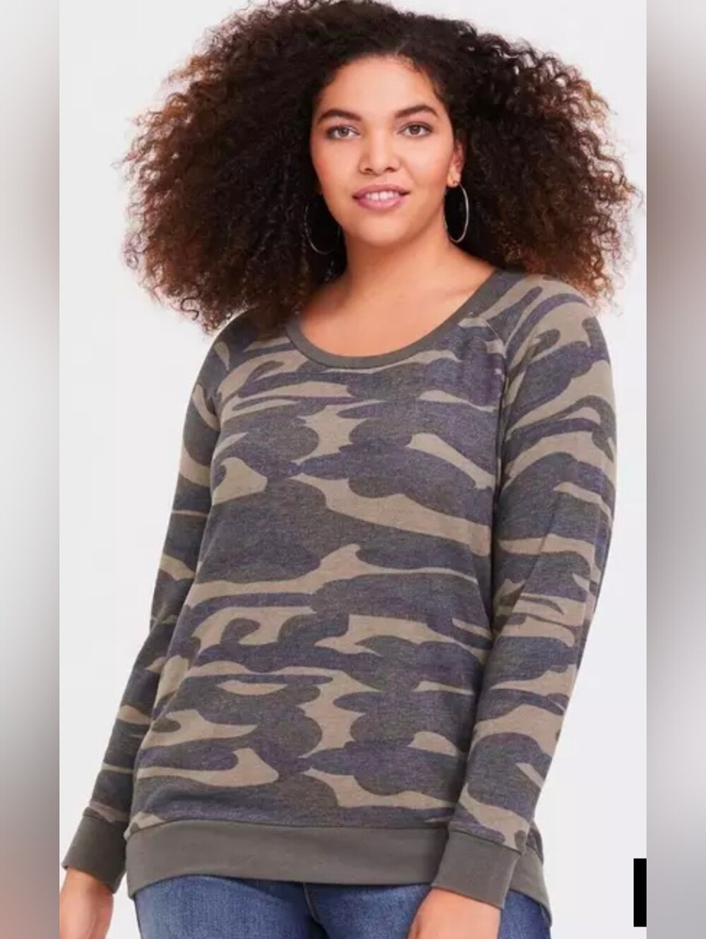 Super Soft Plush Crew Neck Raglan Sweatshirt camo And Size 4